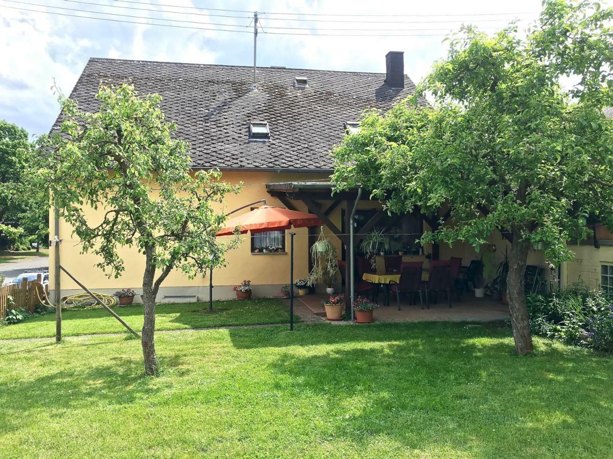 Gastehaus Hoffmann Bed & Breakfast Farschweiler Exterior foto